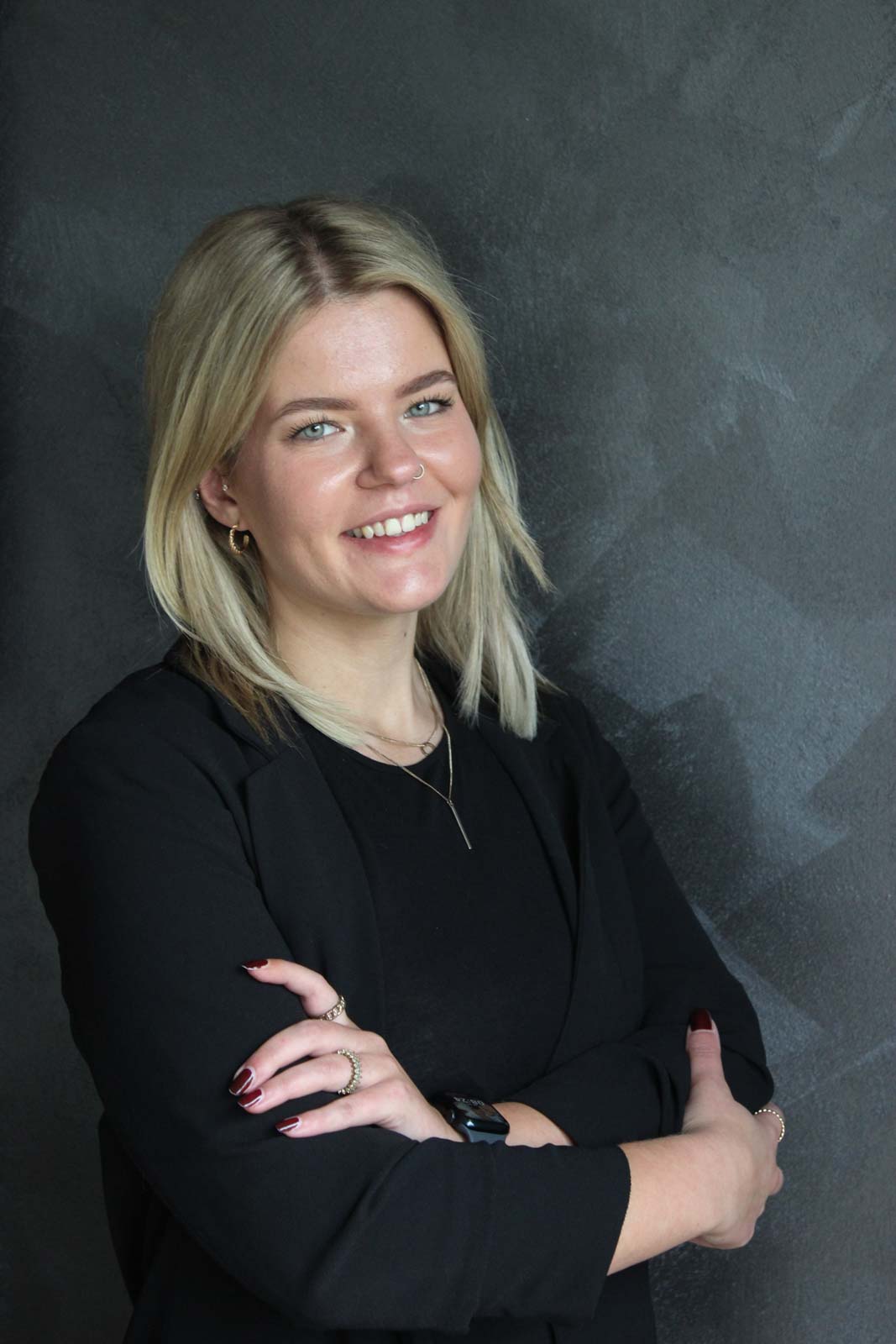 Iona Bergmann - Ausführungsplanung | Assistenz für Bauleitung Rohbau | Social Media